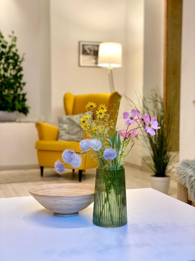 ברטיסלאבה James Bond Apartment Old Town מראה חיצוני תמונה