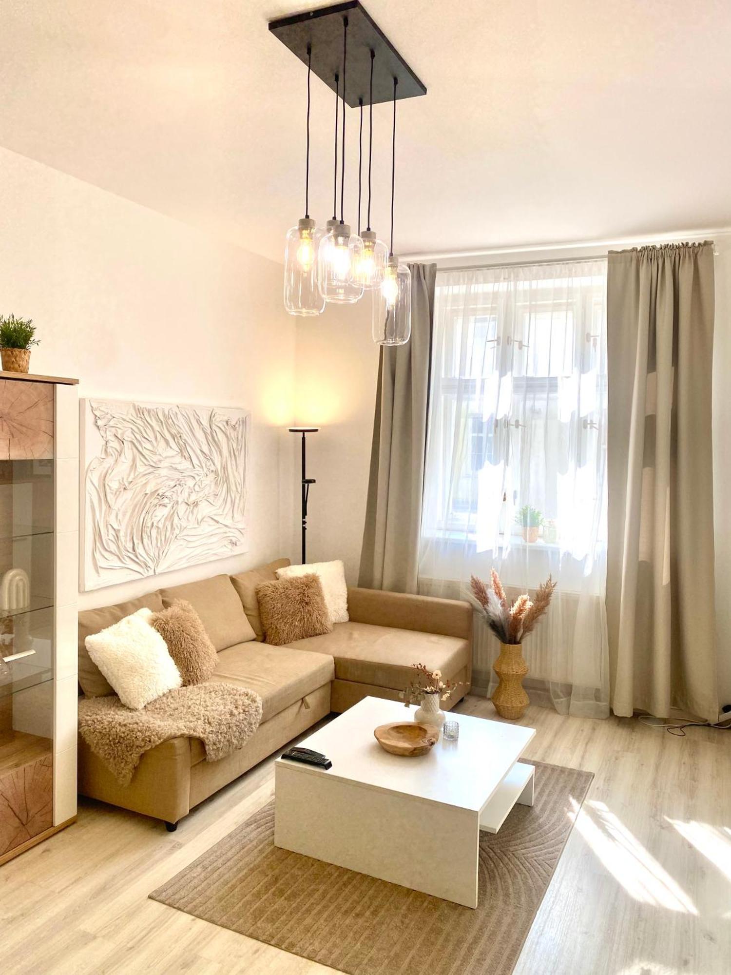 ברטיסלאבה James Bond Apartment Old Town מראה חיצוני תמונה