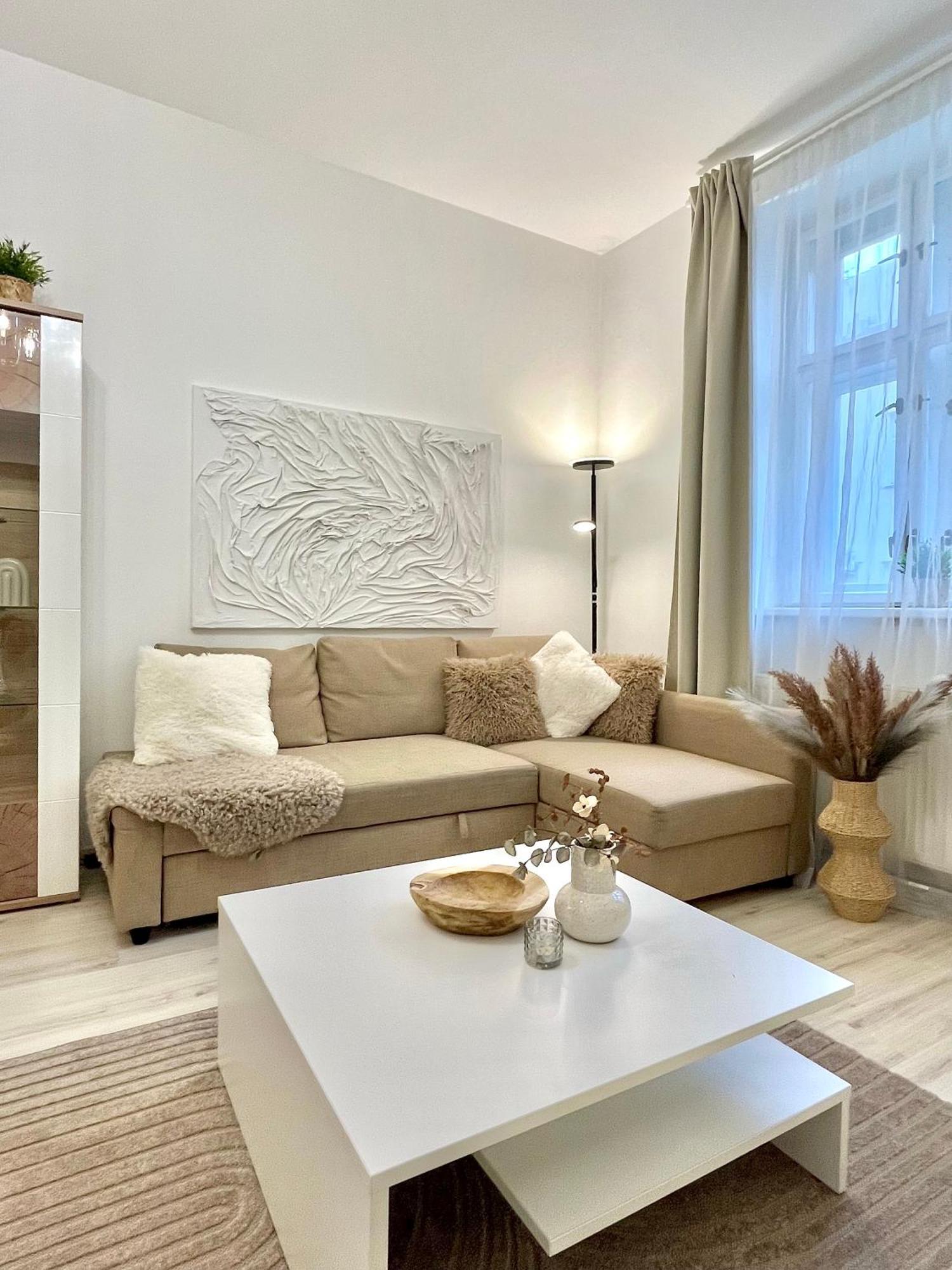 ברטיסלאבה James Bond Apartment Old Town מראה חיצוני תמונה