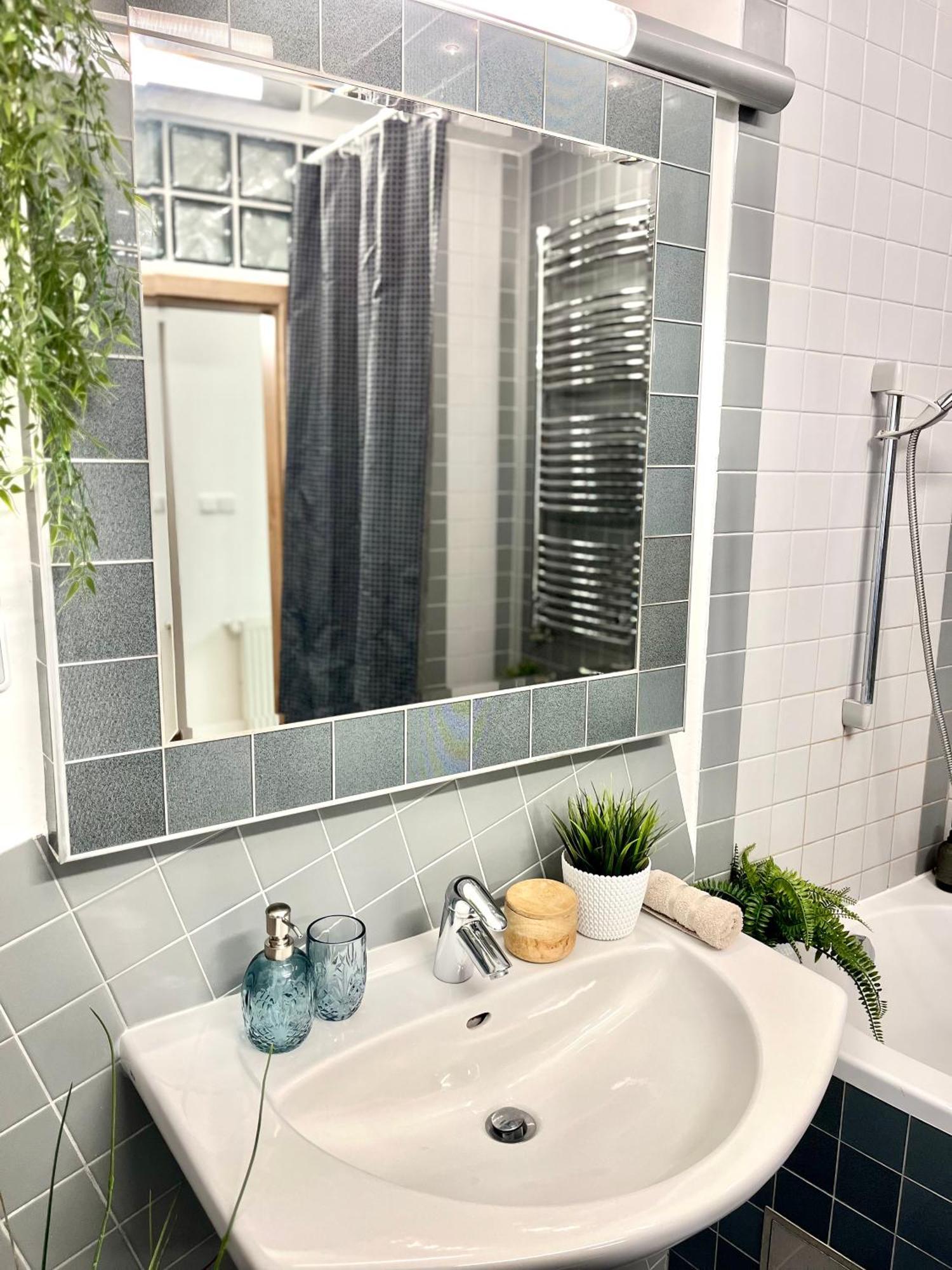 ברטיסלאבה James Bond Apartment Old Town מראה חיצוני תמונה
